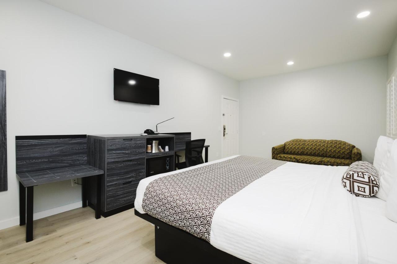 Sapphire Inn&Suites Deer Park Extérieur photo