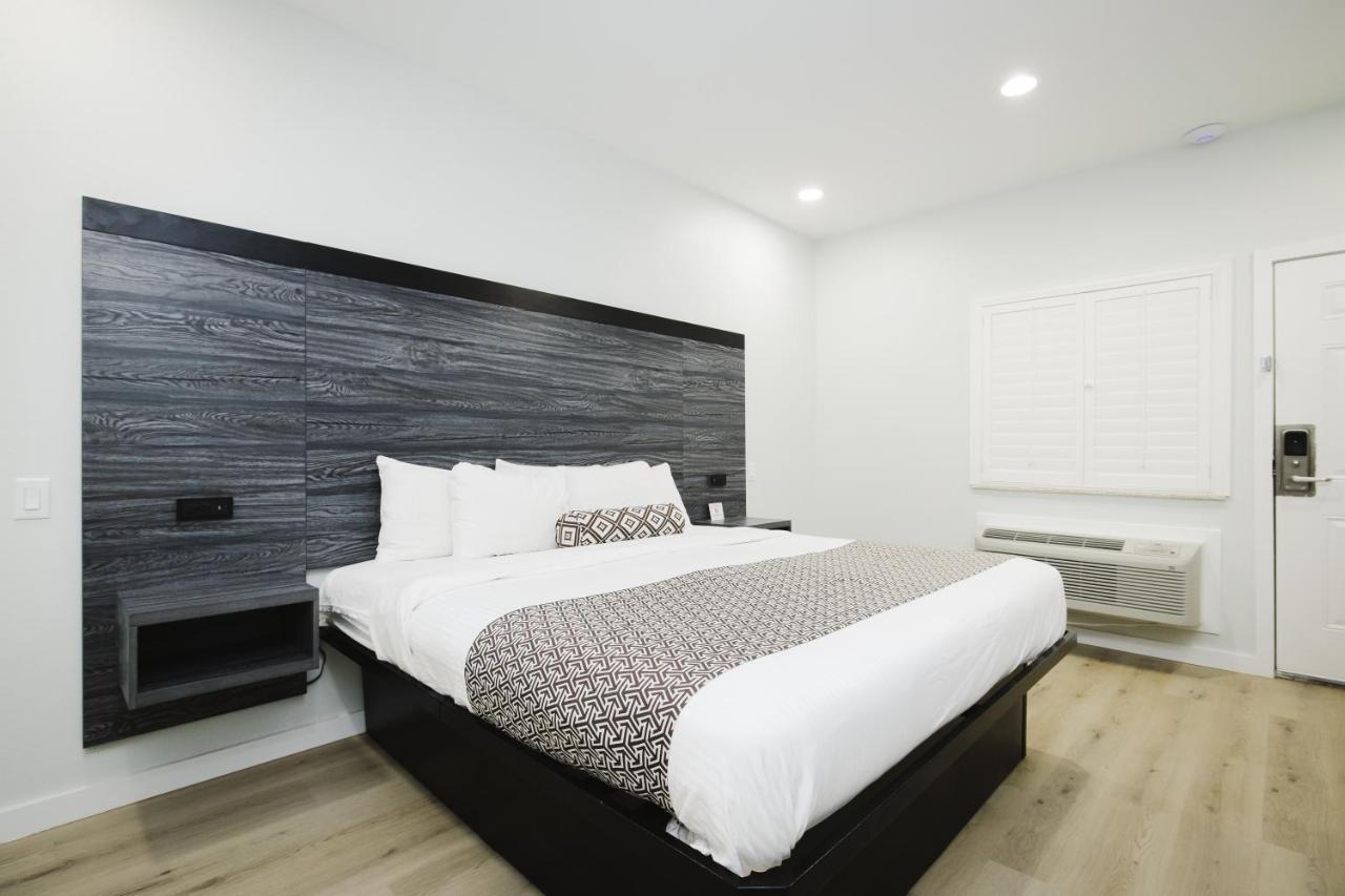 Sapphire Inn&Suites Deer Park Extérieur photo