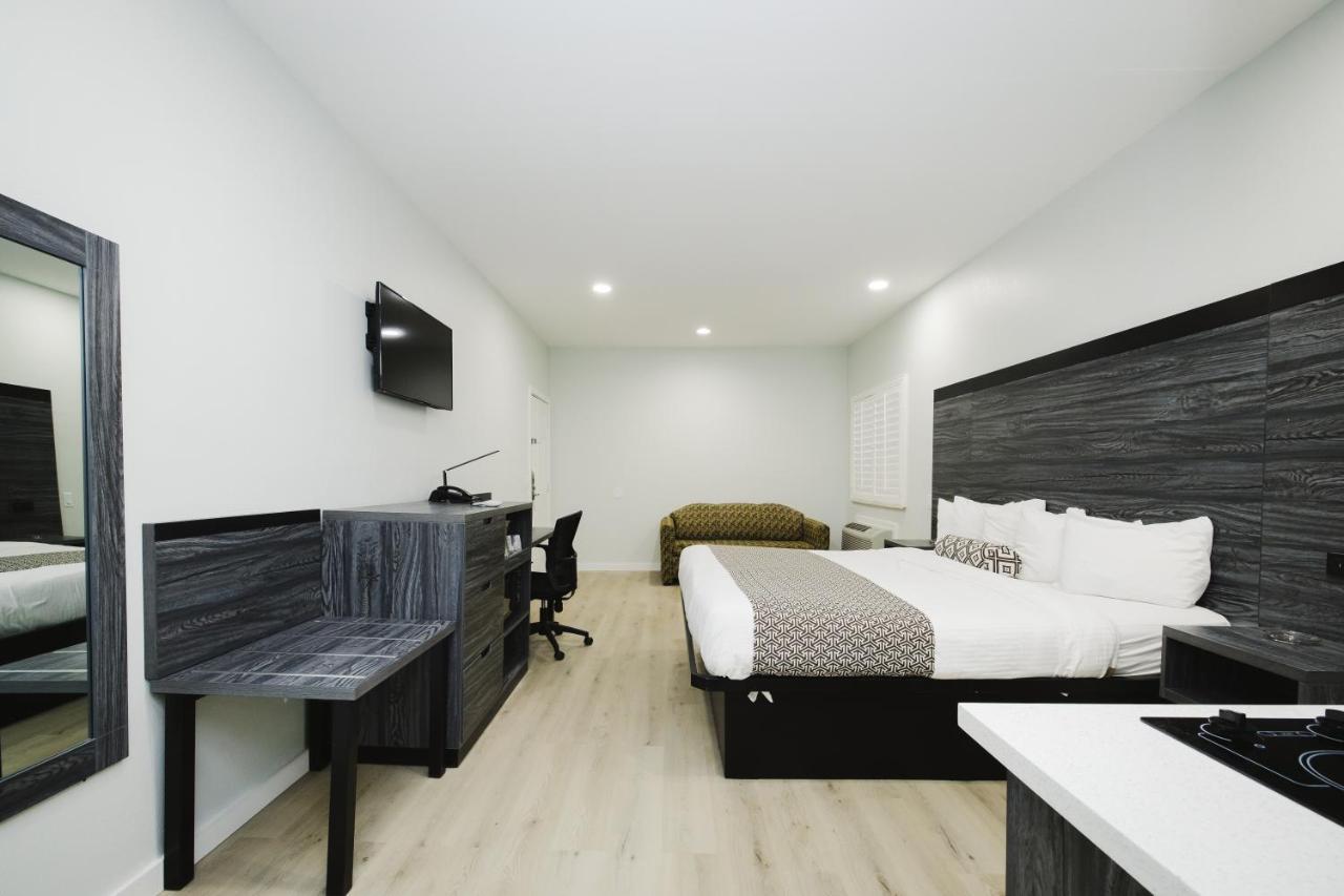 Sapphire Inn&Suites Deer Park Extérieur photo