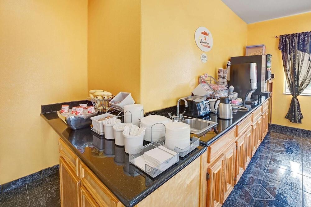 Sapphire Inn&Suites Deer Park Extérieur photo